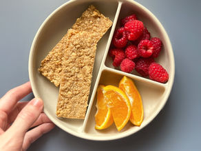 Apple and PB oaty bake bars