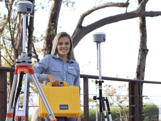 Técnicas de Posicionamento GNSS RTK UHF e NTRIP: principais diferenças.