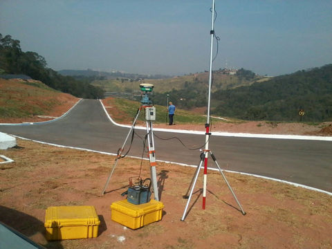 gnss instalada em campo para suporte a levantamentos ambientais
