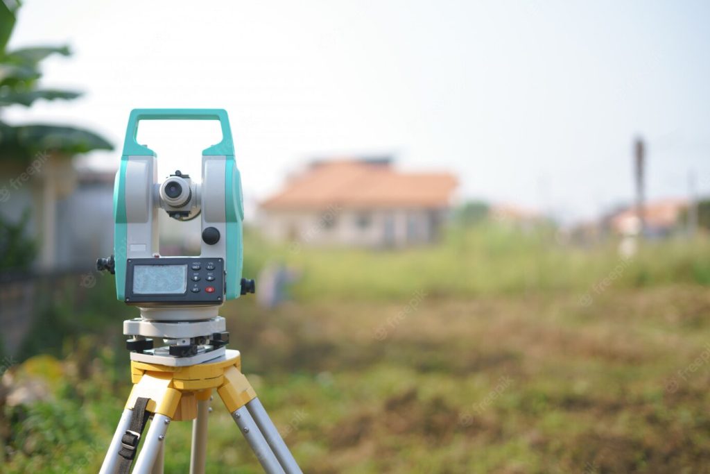 equipamento para fazer levantamento topográfico