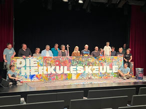 Akt I : STADTKND im Theater – Ein echtes Action Painting Teamevent zur Weihnachtsfeier