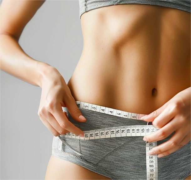 Lipocavitação em uso para tratamento de gordura localizada.