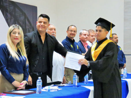ARTURO OFRECE PREPA ABIERTA EN CULIACÁN CON GRAN ÉXITO