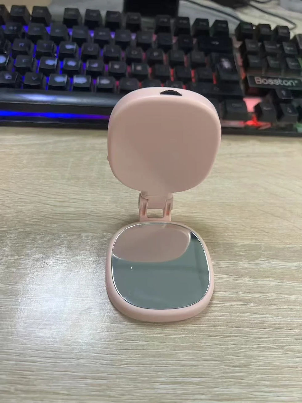 Thumbnail: Magnetic Selfie Light for MagSafe iPhone 360° LED Ring Fill Light with Mirror P