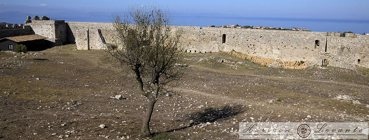 7 β Χλεμούτσι Δυτικό τείχος μέσα.JPG
