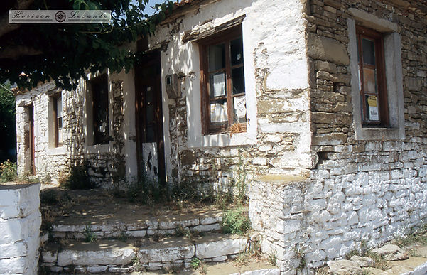 Σκανδάλι 11.jpg