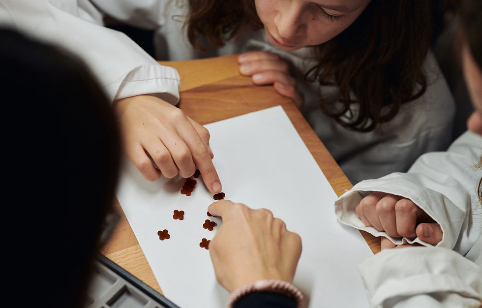De Mains en Mains par Van Cleef & Arpels - Photographie : Van Cleef & Arpels
