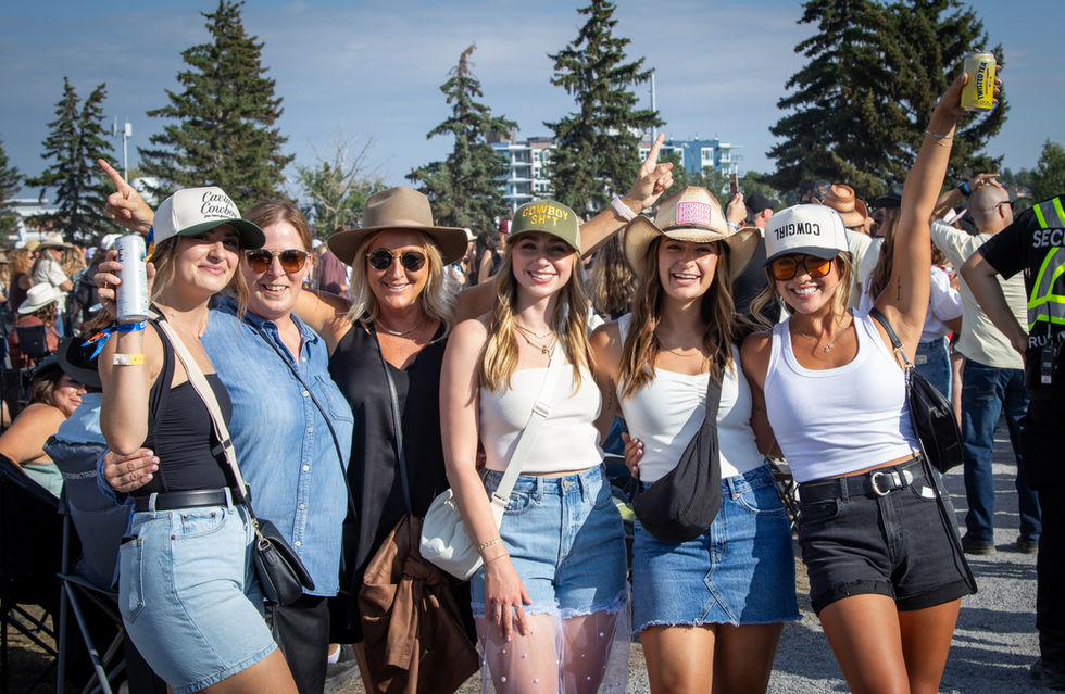 Country Thunder Fans