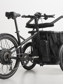 Lastenrad Cargobike E-Bike Livelo im Studio, seitlich