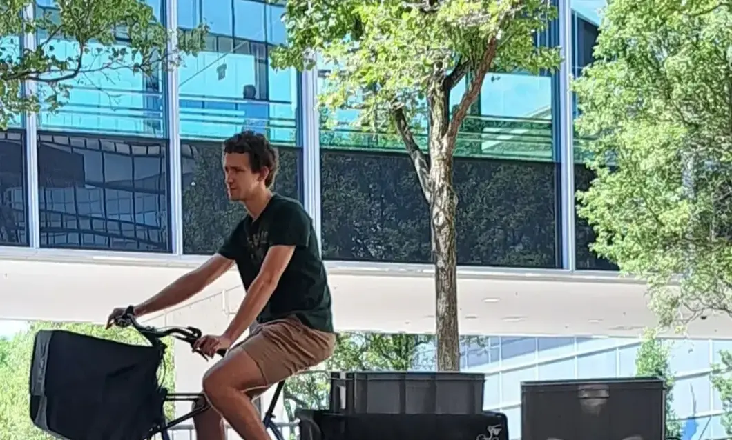 Lastenrad Bicicapace Justlong Cargo Version für den nachhaltigen Transport von Gütern, E-Cargobike, E-Bike