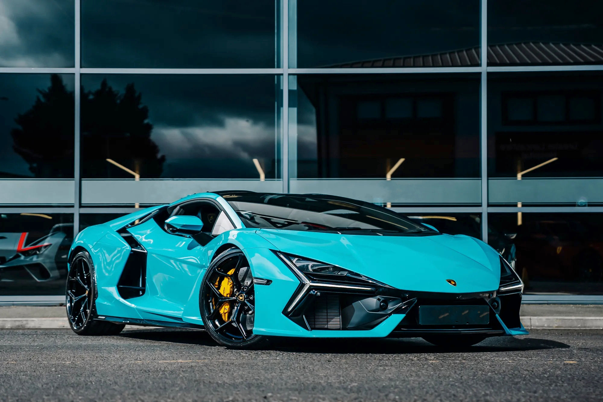 2025 Lamborghini Revuelto