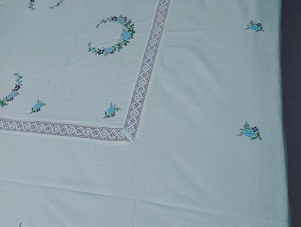Thumbnail: Embroidered bedsheets