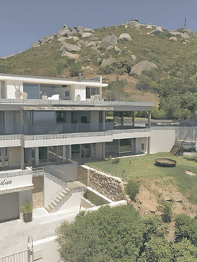 Image of the front of the Llandudno Villa accommodation we offer