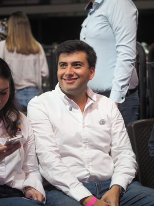 Precandidato a camara por caldas Mateo Hidalgo 