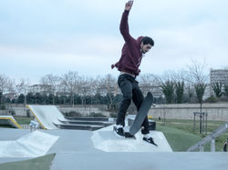 01 Corps en suspens Lyon | Urban Pix
