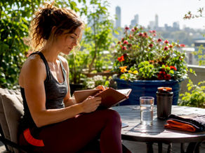 Athlete preparing notes about overnight fasting