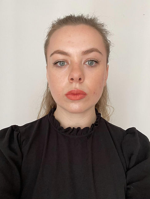 Rhiannon Corlett Headshot