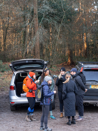 friends getting ready to hike in Haselmere 