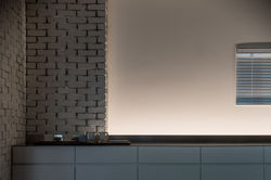 AGIT, STRAKX aSSOCIATE