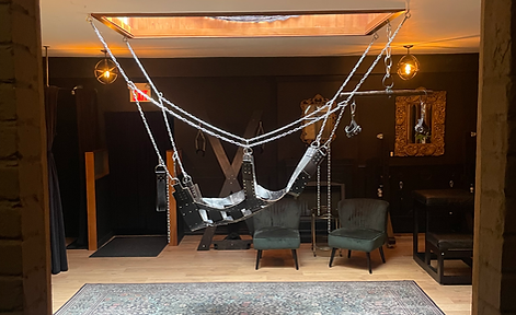 The Kneeling Room, Toronto