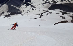 Look down Wy'east, perfect corn and pitch, poor photo