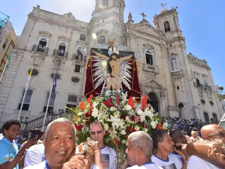 TRÍDUO, MISSAS E PROCISSÕES MARÍTIMA E TERRESTRE FAZEM PARTE DA FESTA DO SENHOR BOM JESUS DOS NAVEGANTES