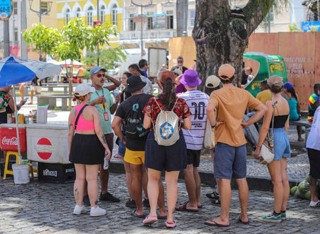GUIAS DE TURISMO AUXILIAM VISITANTES A APROVEITAR SALVADOR AO MÁXIMO