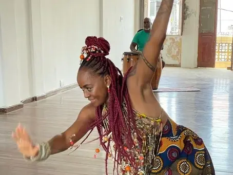 NILDINHA FONSECA FAZ AULA-SHOW NA CONCHA ACÚSTICA EM EDIÇÃO DO ‘BTCA CONVIDA’