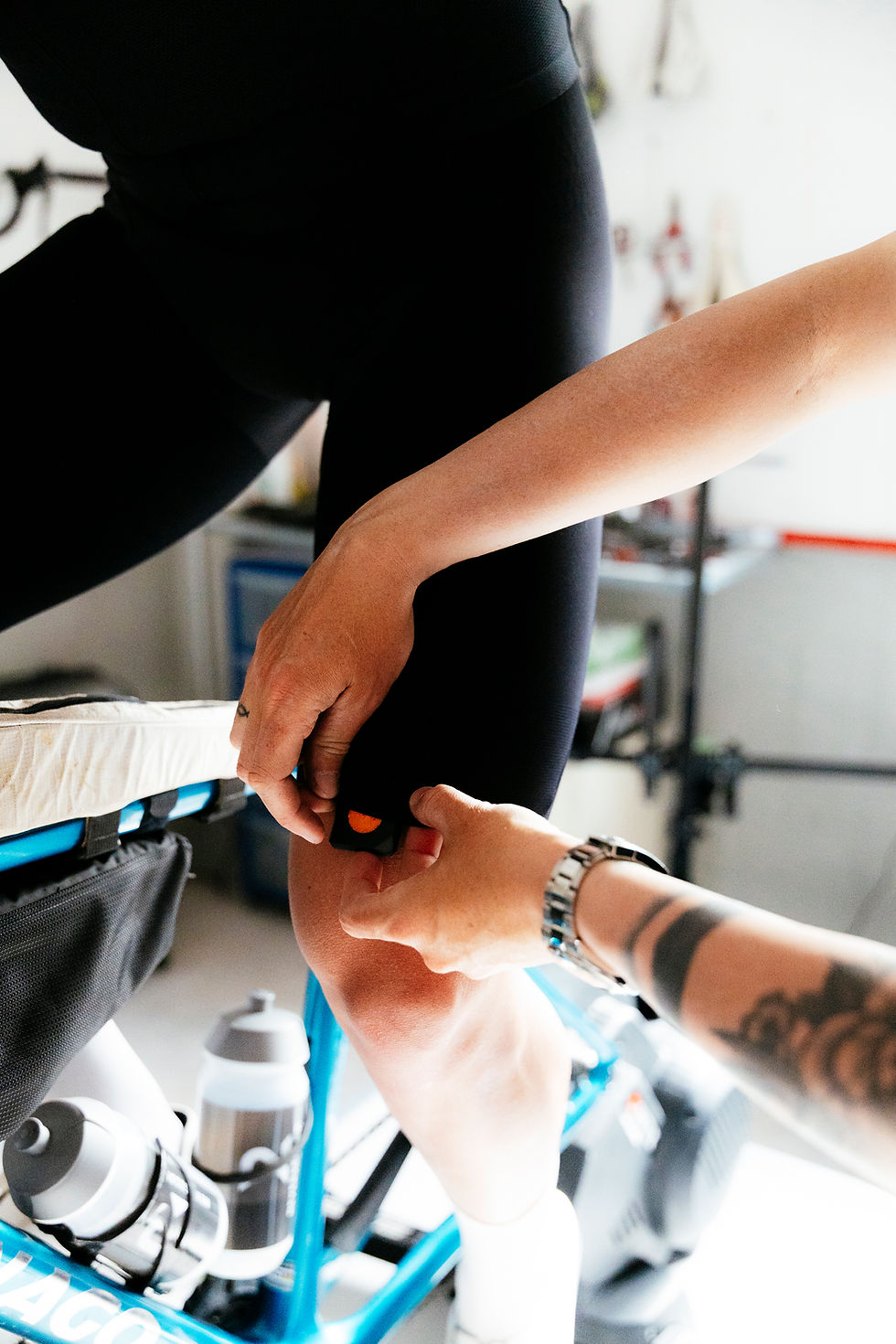 Posizionamento sensori per bike fitting professionale.
