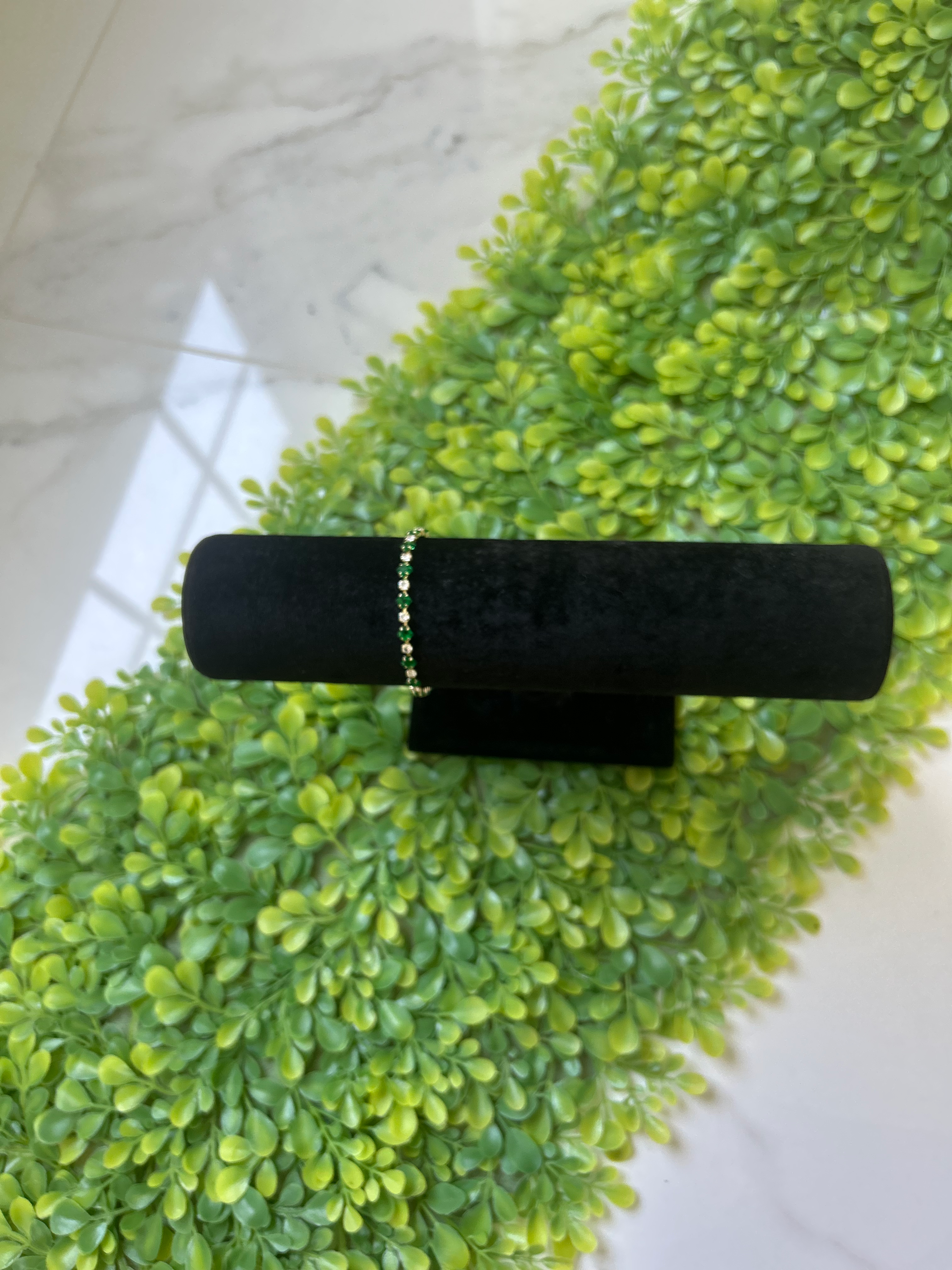 Green & clear bracelet 