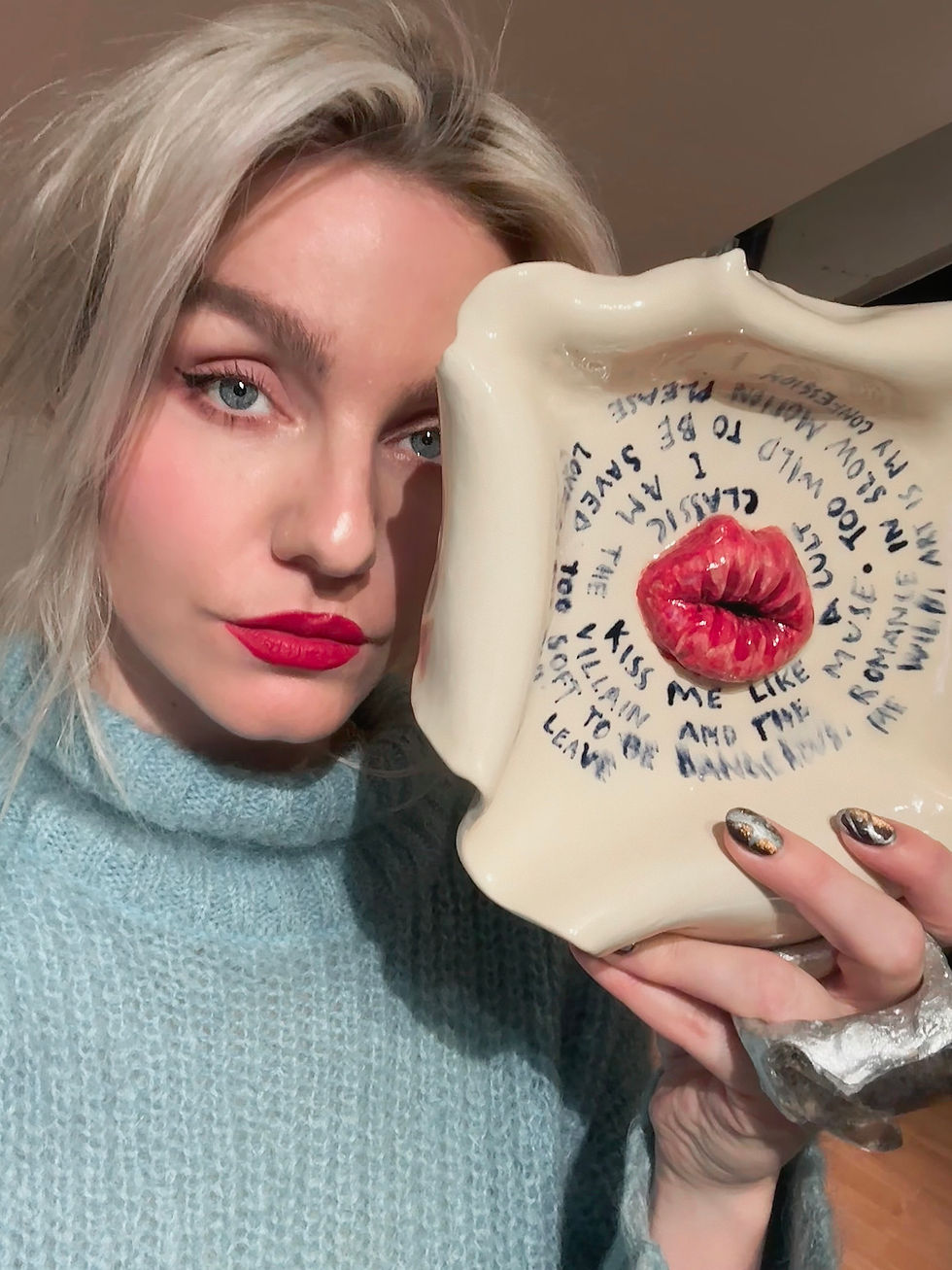 Thumbnail: Kiss me like a Cult Classic