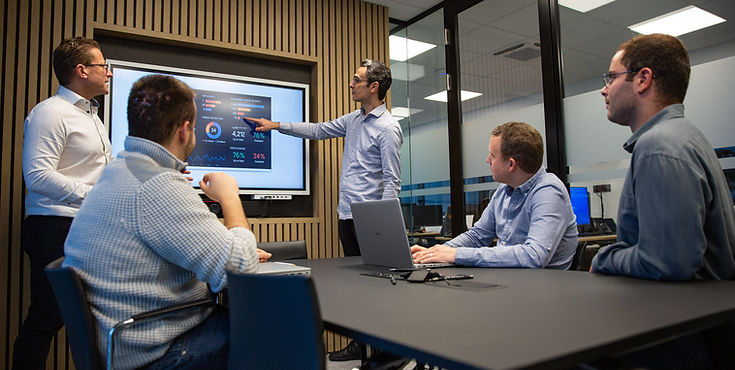 Image by Moritz Kindler