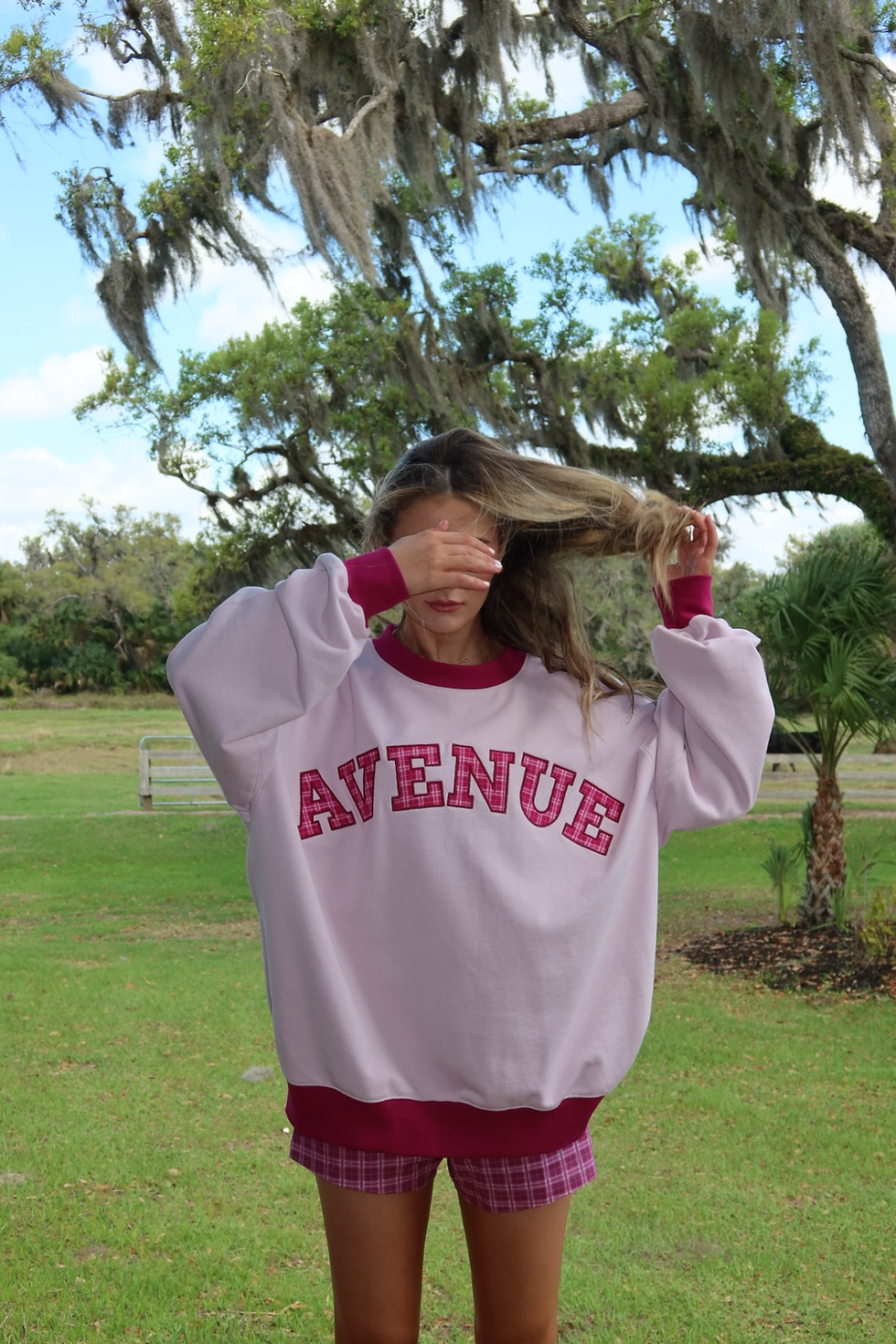 Thumbnail: The AVENUE Crewneck