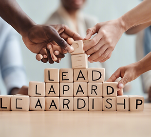 mujer hablando en publico