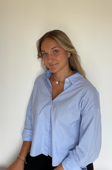 nell photo pro 2025.jpg