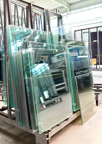 What is glass made - Bright Glass 