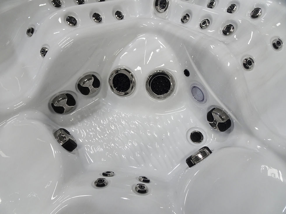 Thumbnail: Onyx Hot Tub