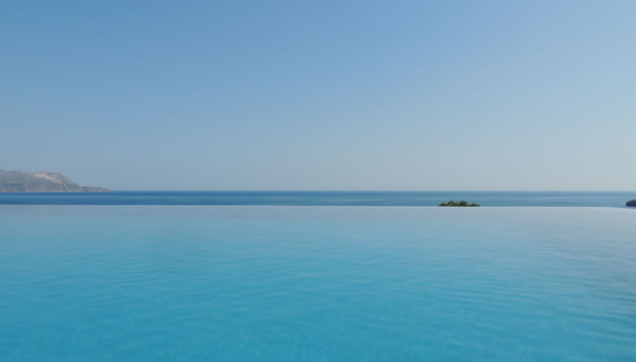 07 View from Zeus Bay infinity pool.JPG