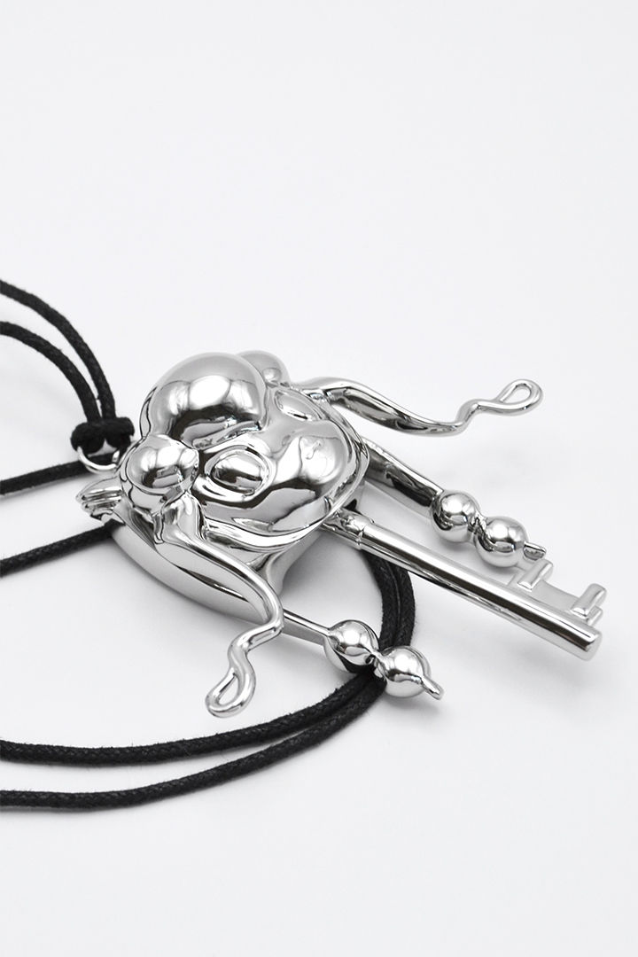 Thumbnail: Key Emblem on Rope