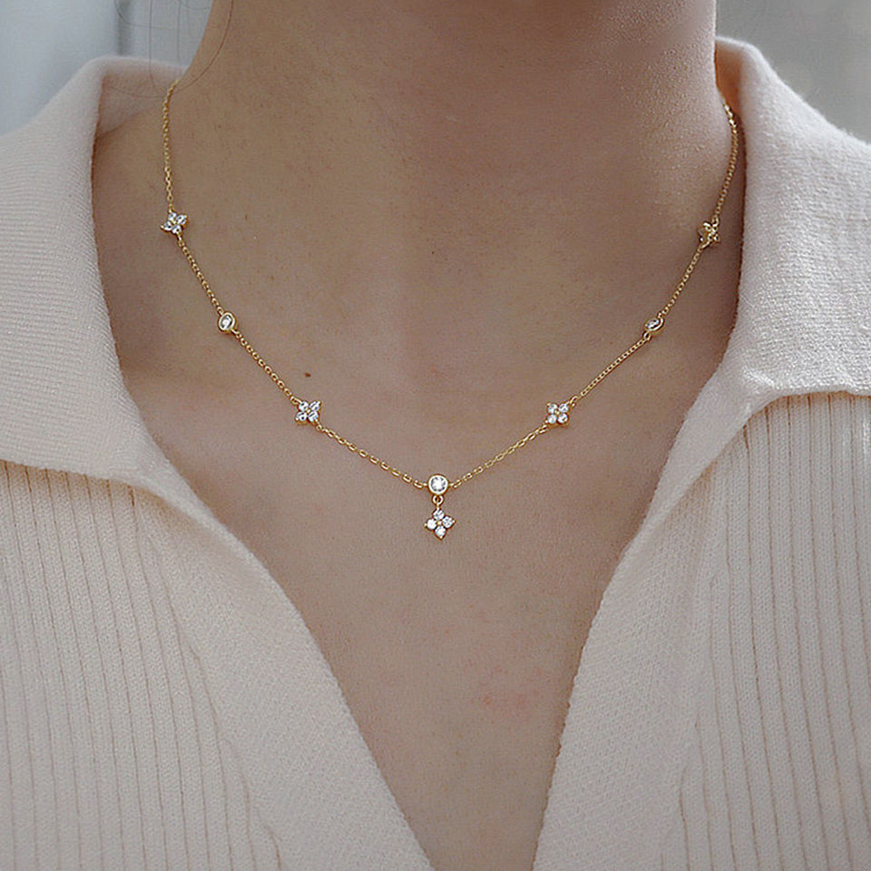 Yupsk Inlaid Zircon Four-leaf Flower Chain Necklace for Women New Niche Light Lu