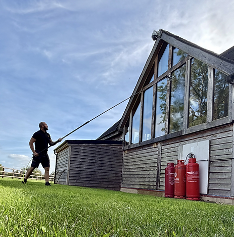 CommcercialWindowCleanBourton.png