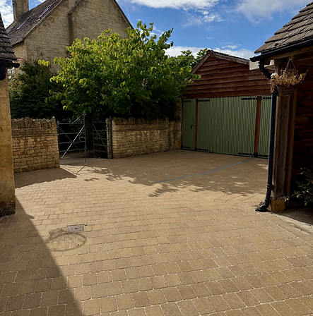 DrivewayCleaningCotswolds.png