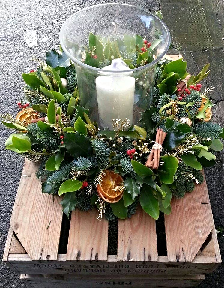 Christmas table arrangements