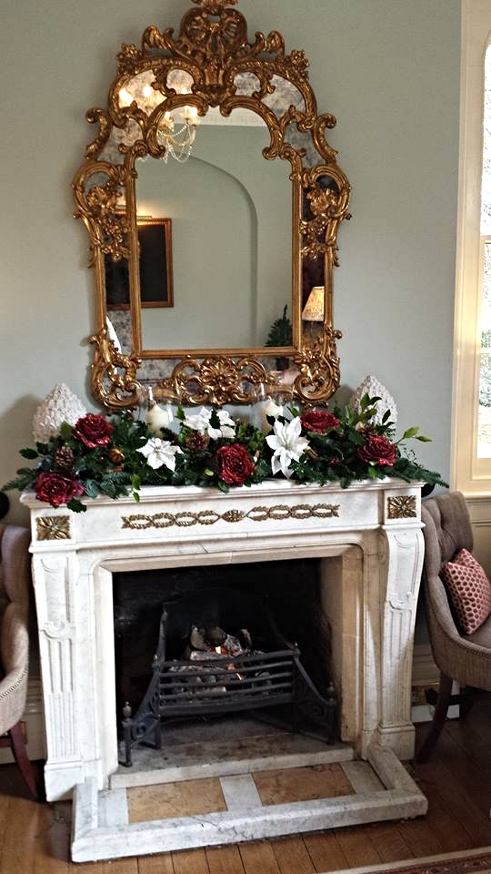 Festive Garland Arrangements