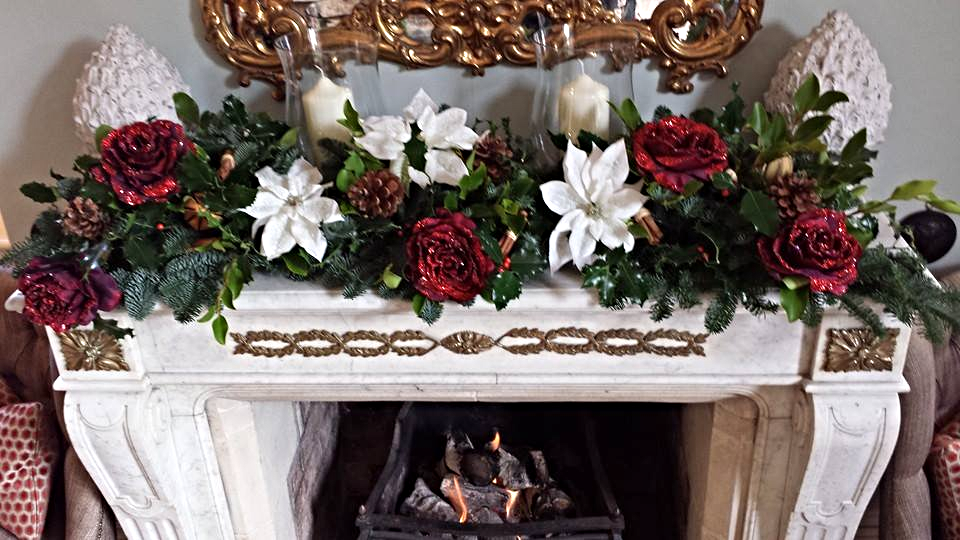 Festive Garland Arrangements