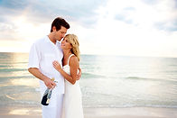 STOHLER TOURS_VOYAGES_VACANCES_LUXE_CHAMPAGNE_COUPLE_ROMANTIQUE_PLAGE