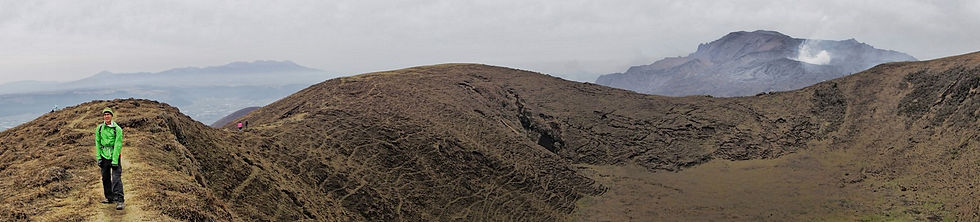 Walk around the caldera