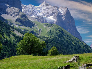 White Hydrogen Beneath the Alps and Pyrenees: Why Mountain Geology Could Reshape the Hydrogen Economy