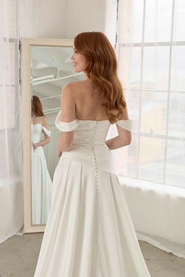 madi lane. bridal. brides.bride. brideswings. bridal dress. wedding dress. bridal gown .wedding. serene bridal