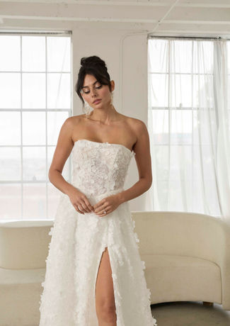MadiLane. MadiLane bridal. Brideswings. BRIDE. BRIDES Bridal. Bridal fashion. Wedding dress. Bridal gown. Getting married. Bridesmaids. 